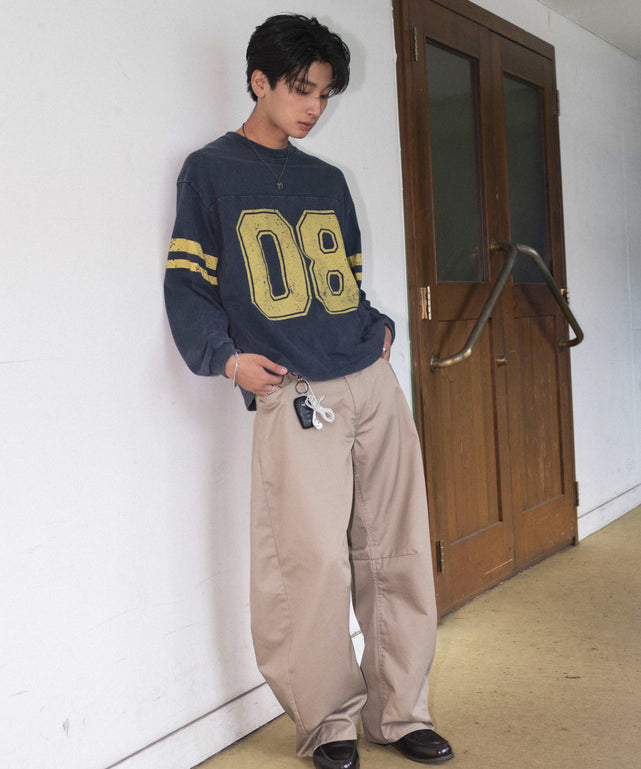 ネイビー　モデル：180cm L着用　