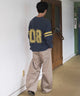 ネイビー　モデル：180cm L着用　