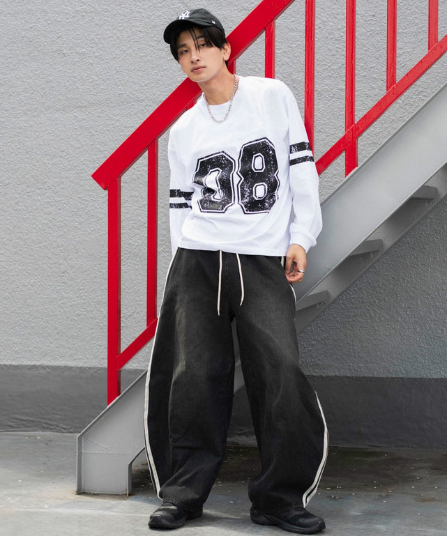 ホワイト　モデル：180cm L着用　