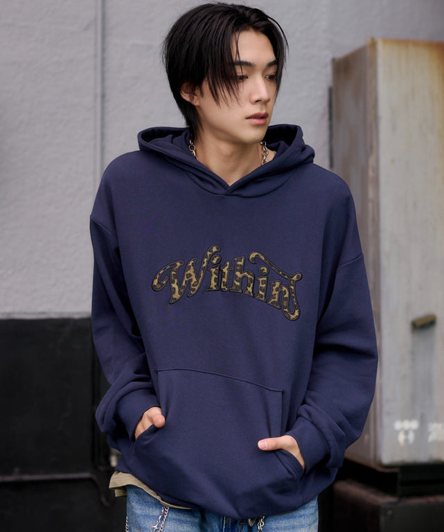 ネイビー モデル：175cm L着用