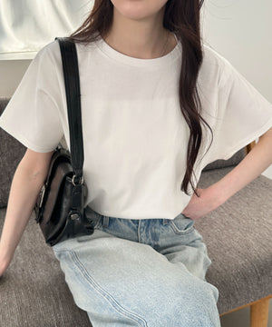 オフホワイト モデル：160cm F着用