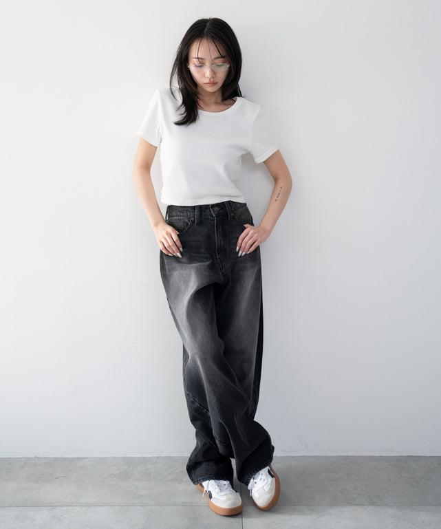 ホワイト モデル：159cm M着用