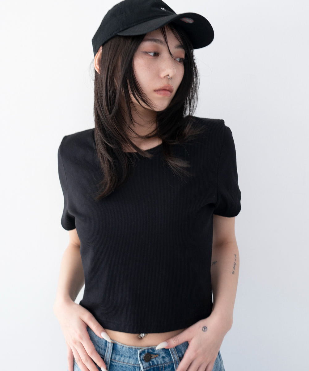 ブラック モデル：159cm M着用