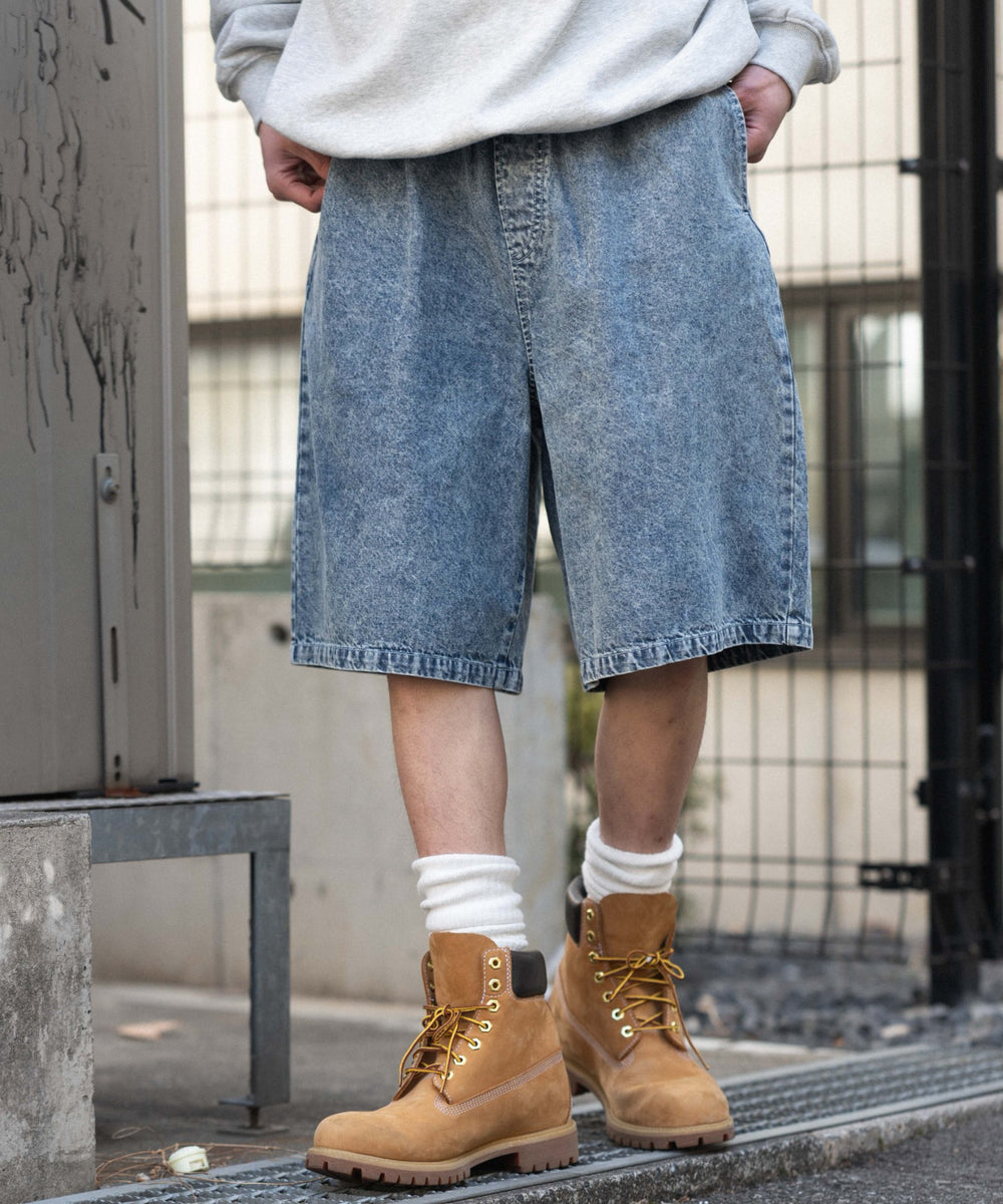 デニム淡加工 モデル：182cm L着用