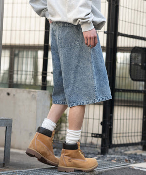 デニム淡加工 モデル：182cm L着用