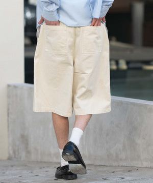 ナチュラル モデル：182cm L着用