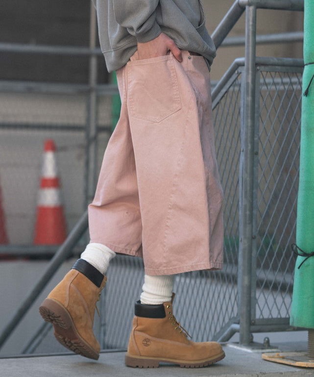 ピンク モデル：182cm L着用