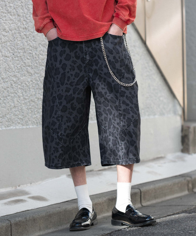 柄2 モデル：182cm L着用