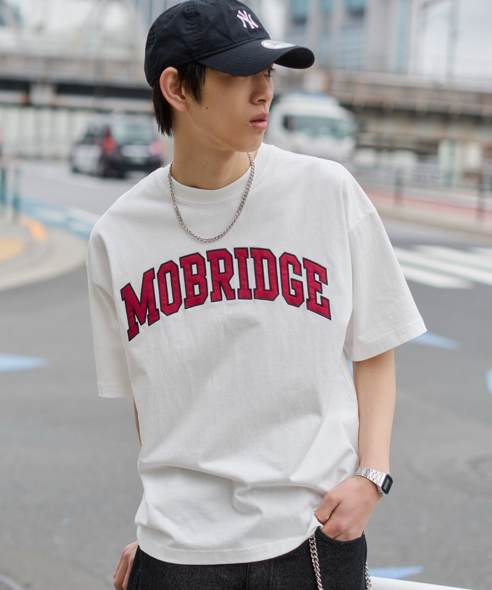 ホワイト モデル：181cm L着用