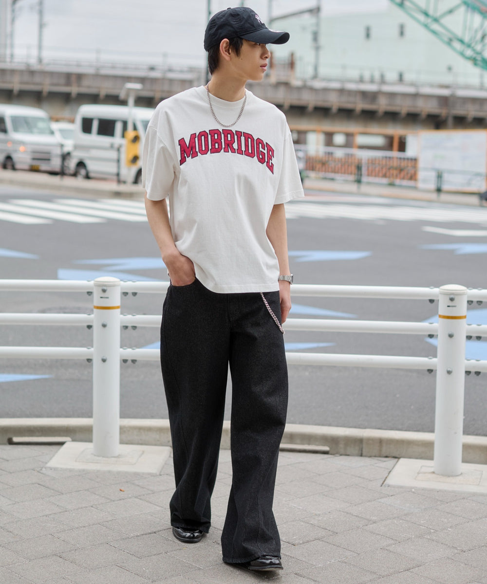 ホワイト モデル：181cm L着用