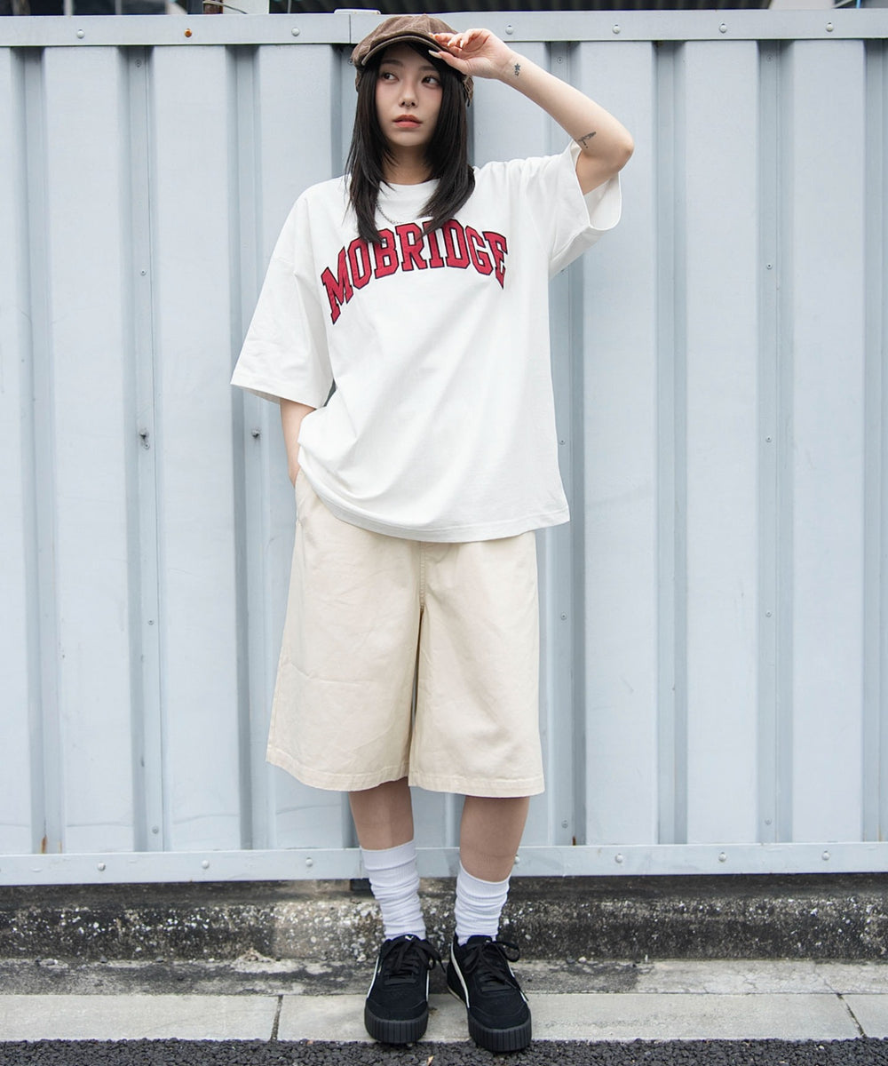 ホワイト　モデル：159cm L着用