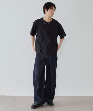 ブラック モデル：181cm L着用