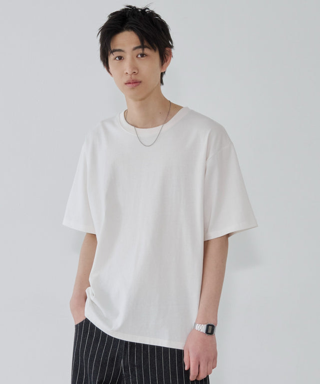 ホワイト モデル：181cm L着用