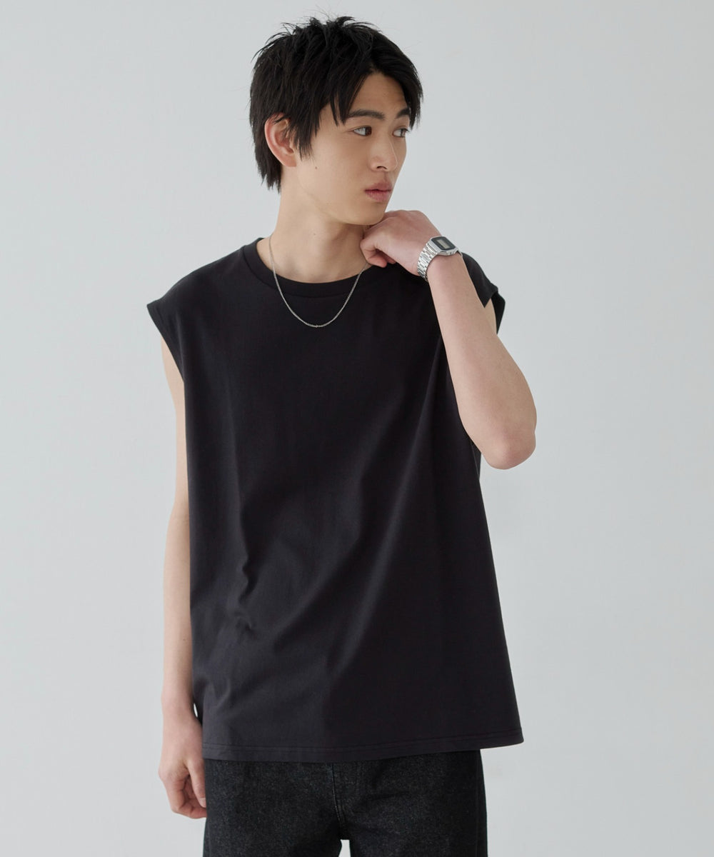 ブラック モデル：181cm L着用