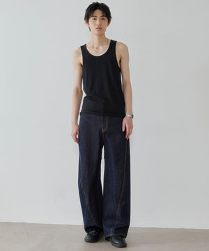 ブラック モデル：181cm L着用