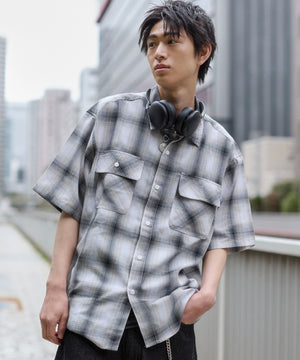 柄2 モデル：181cm L着用