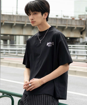 ブラック モデル：180cm L着用