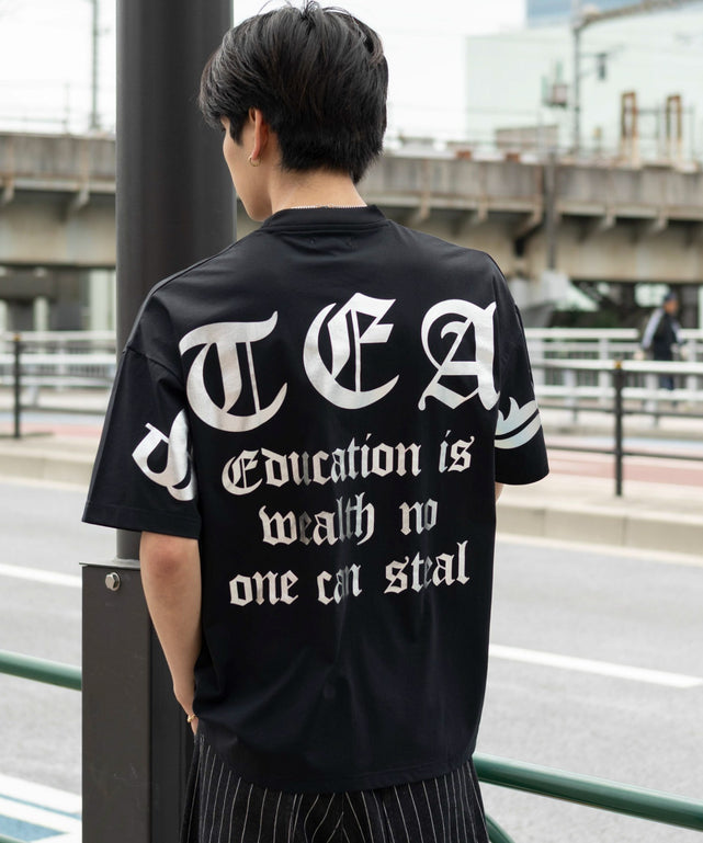 ブラック モデル：180cm L着用