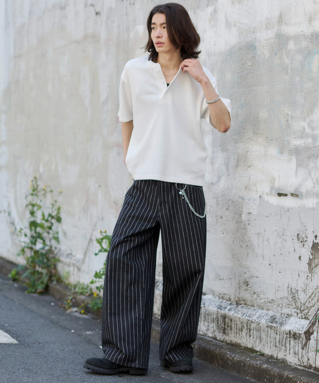 ホワイト モデル：182cm L着用