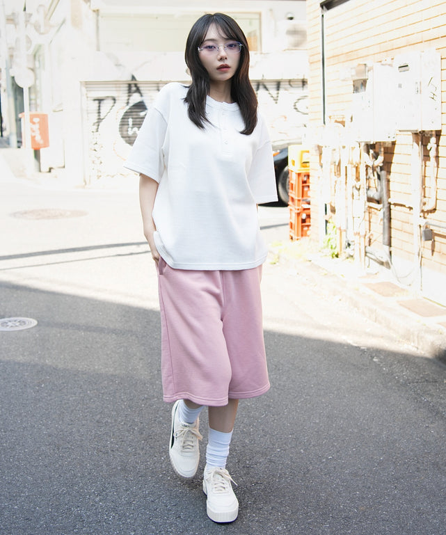 ホワイト モデル：159cm M着用