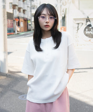 ホワイト モデル：159cm M着用