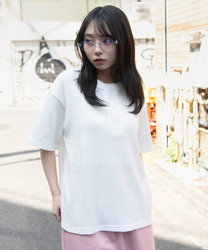 ホワイト モデル：159cm M着用