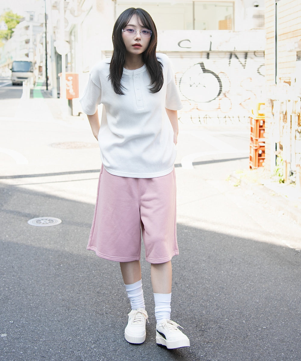 ホワイト モデル：159cm M着用