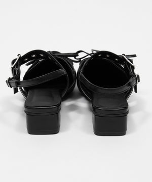 レースアップポインテッドシューズ