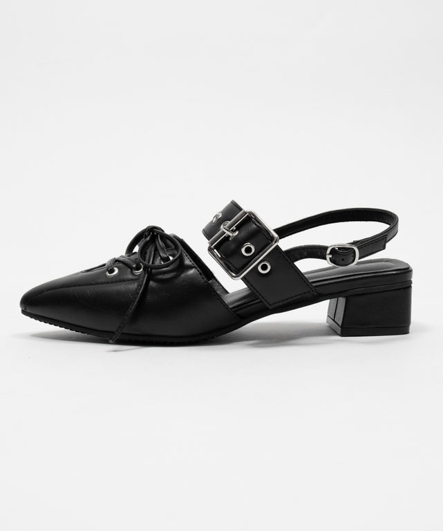 レースアップポインテッドシューズ