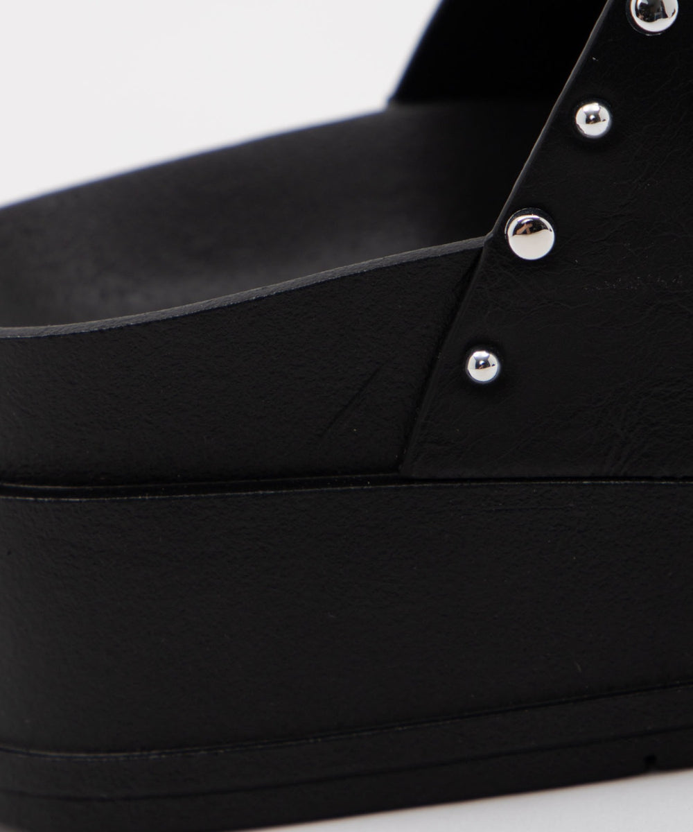 スタッズベルトサンダル