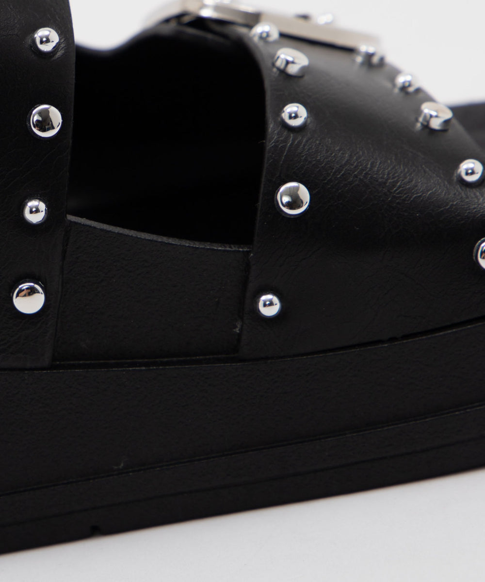 スタッズベルトサンダル