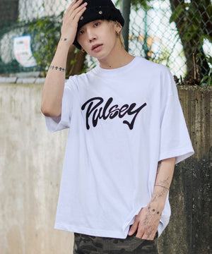 ホワイト モデル：175cm L着用