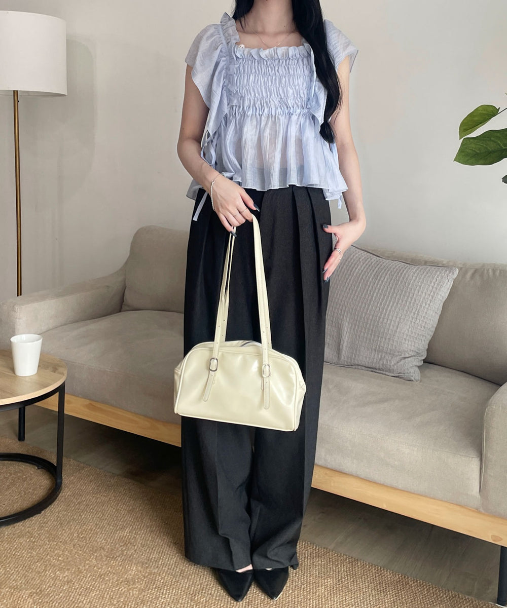 サックス　モデル：160cm F着用