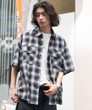 柄1 モデル：182cm L着用