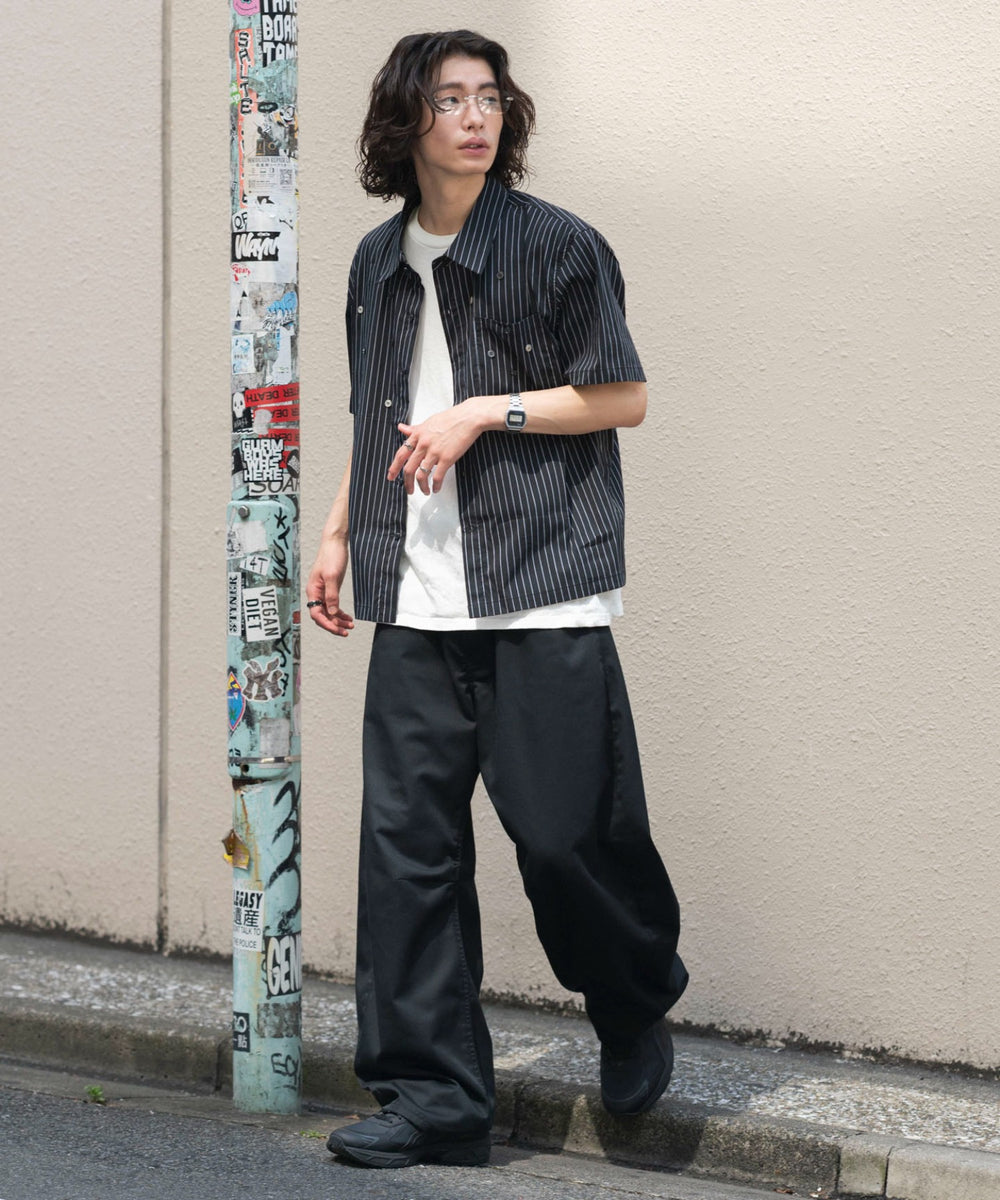 ブラック モデル：182cm L着用