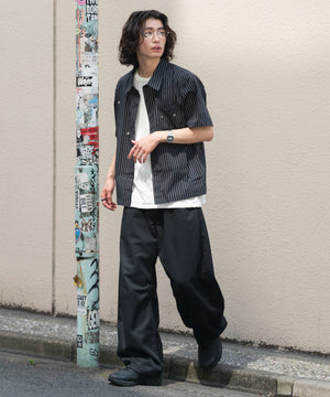 ブラック モデル：182cm L着用