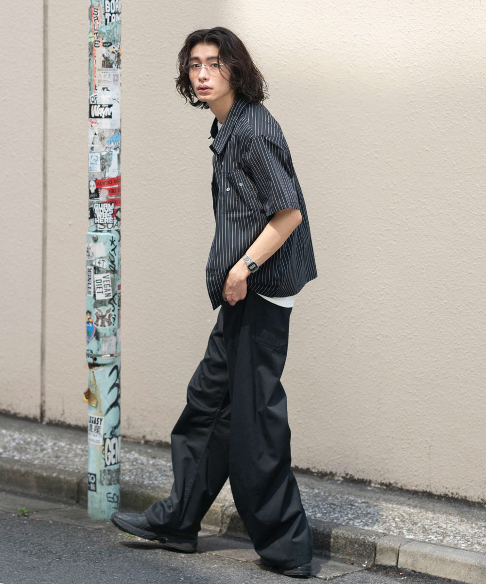 ブラック モデル：182cm L着用