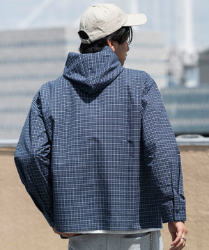 ネイビー　モデル：180cm L着用　