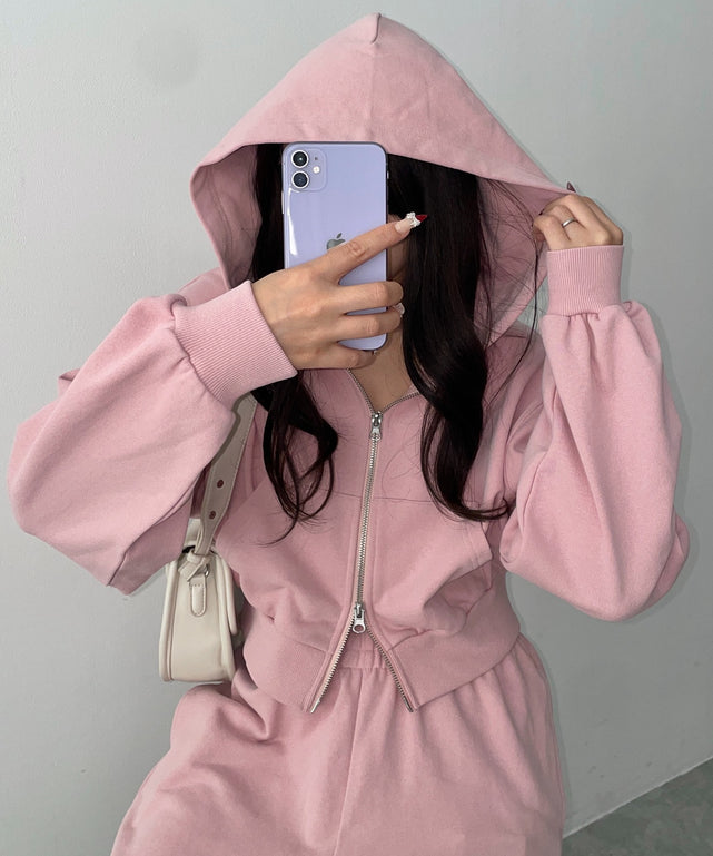 ショートZIPパーカー/ピンク モデル：155cm F着用