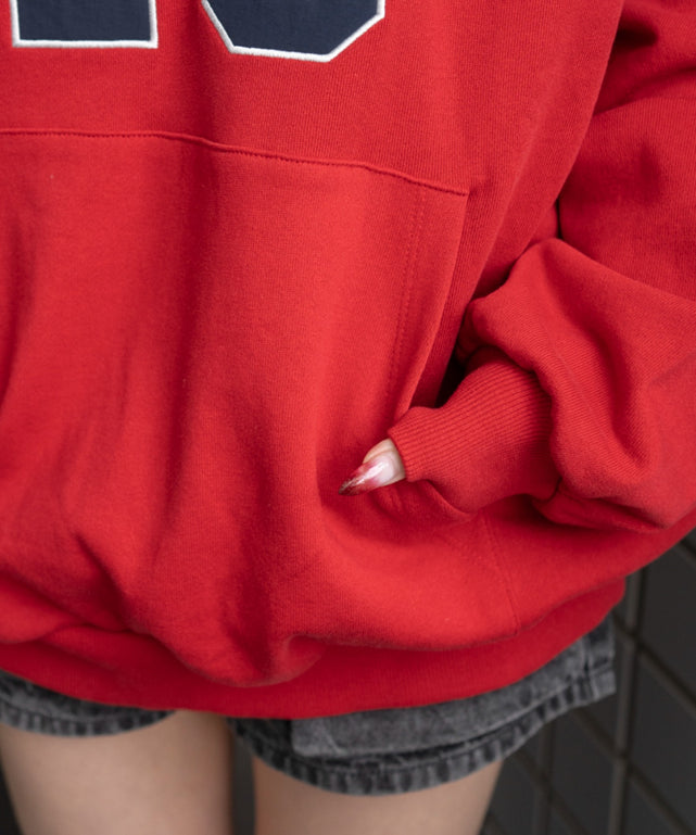 グラフィックビッグプルパーカー