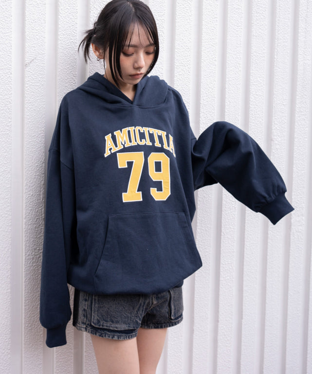 ネイビー モデル：159cm F着用