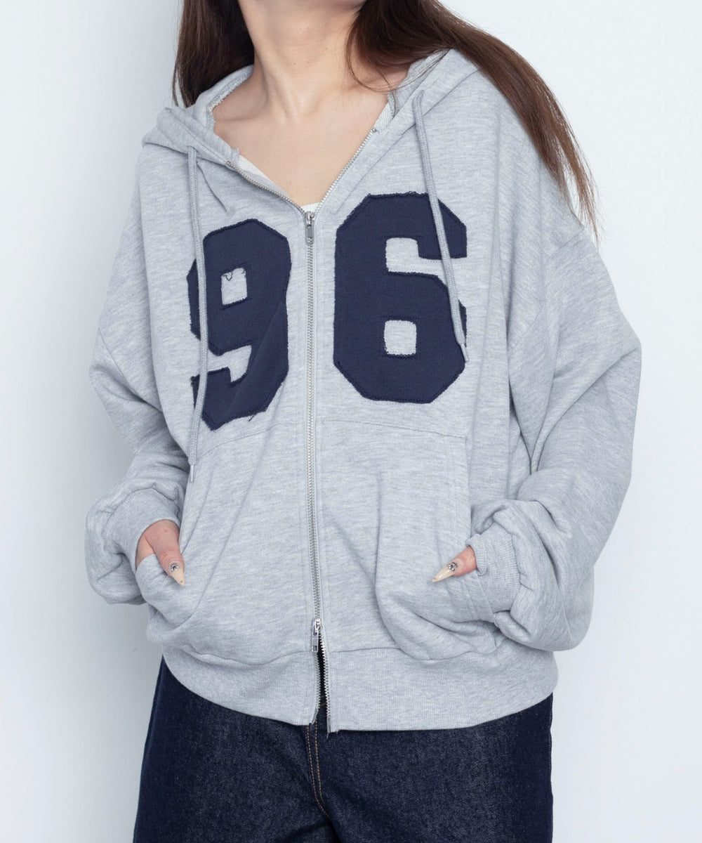 杢グレー　モデル：155cm F着用