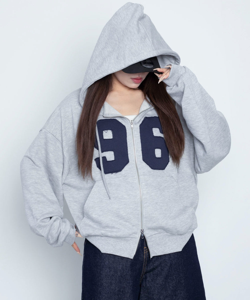 杢グレー　モデル：155cm F着用