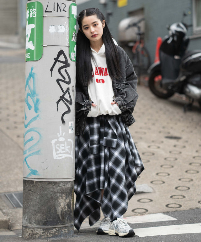 デニムブラックソノタ　モデル：161cm M着用