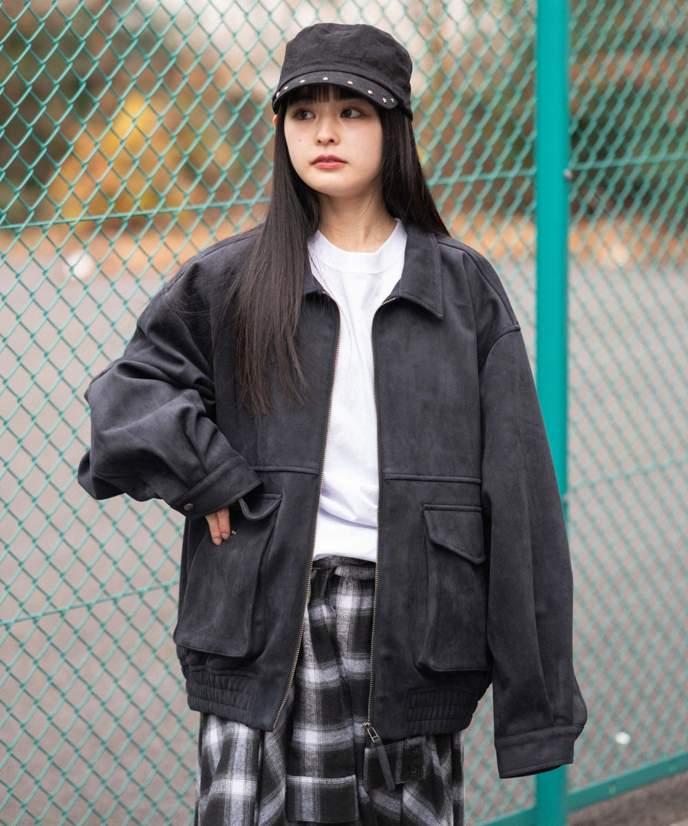 チャコール　モデル：161cm M着用