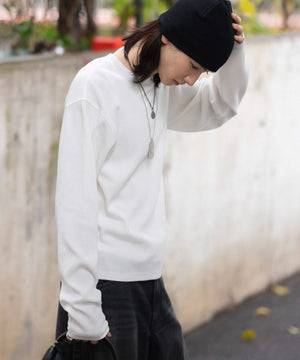 ホワイト モデル：175cm L着用