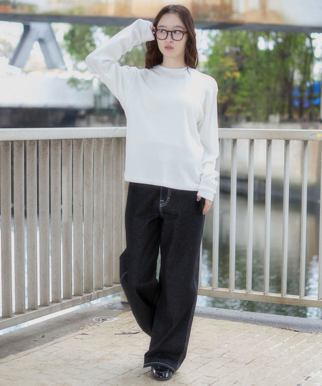 ホワイト　モデル：163cm M着用