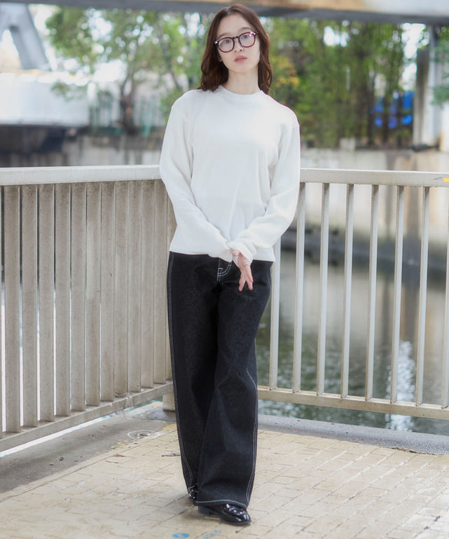 ホワイト　モデル：163cm M着用