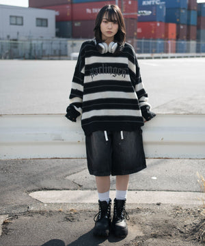 ブラックボーダー　モデル：159cm L着用