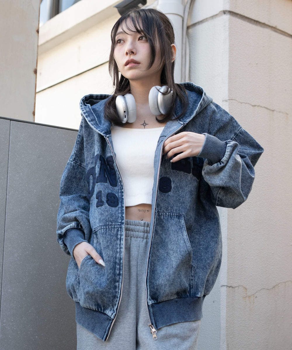 デニム中濃加工　モデル：159cm F着用